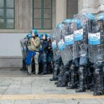 Milano, dopo gli scontri in centro si indaga sui giovanissimi protagonisti delle violenze IMG_0557